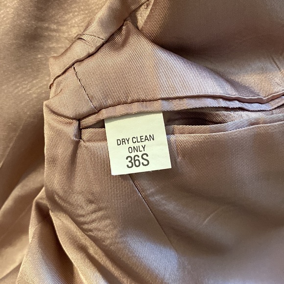 Blazer - Picture 6 of 6